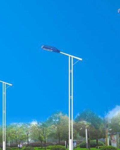 立博网站中文版分析太阳能路灯施工安装规范原则有那些？